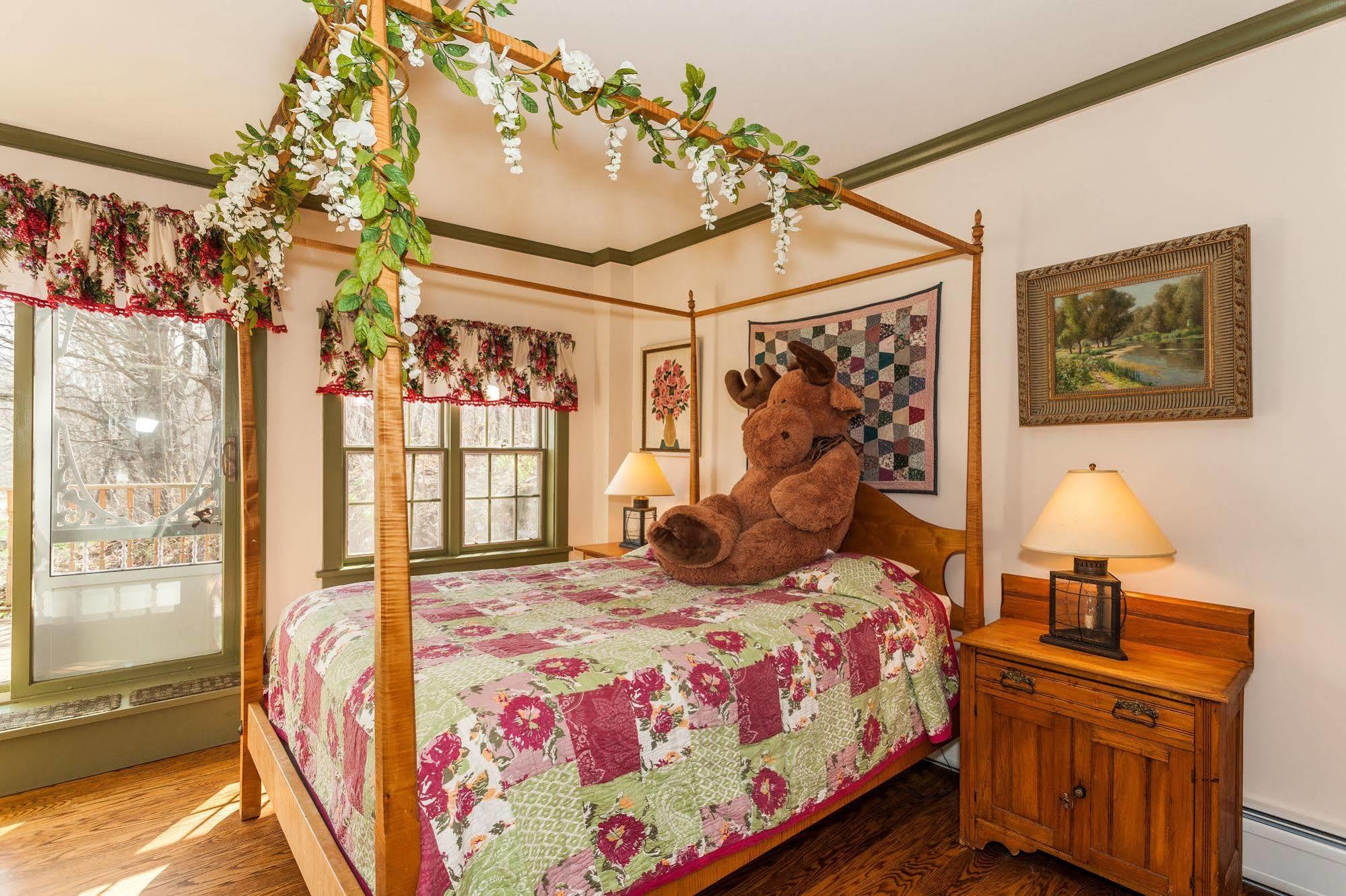 At Buck Hollow Farm Inn Fairfax